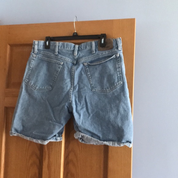 Men’s Wrangler jean shorts - Picture 2 of 2